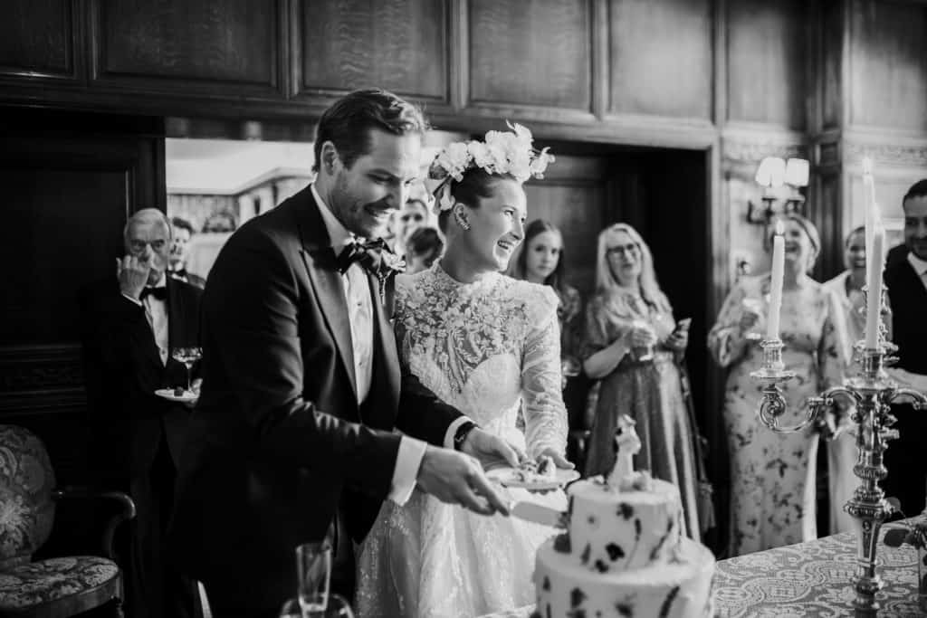 bryllupsfotograf sandefjord midtåsen renate madsen photography ekte bryllup smoking brudekjole sandar kirke festbryllup22