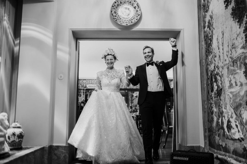 bryllupsfotograf sandefjord midtåsen renate madsen photography ekte bryllup smoking brudekjole sandar kirke festbryllup36